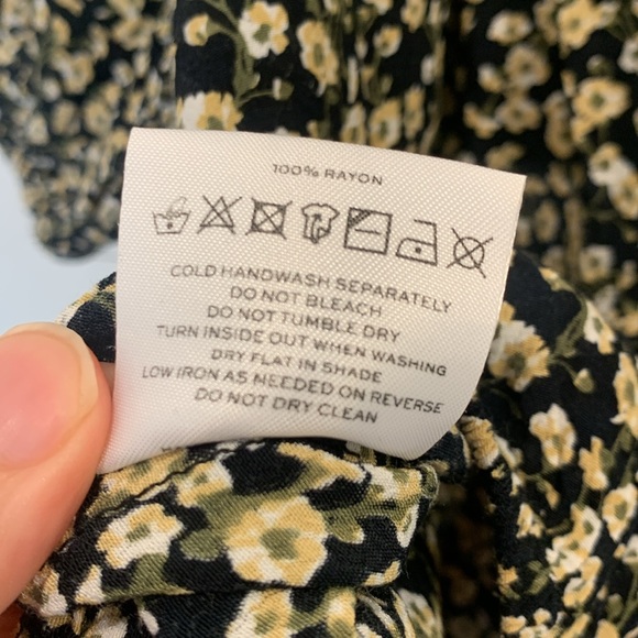 Faithfull The Brand Floral Cropped Blouse Size 4/Small - Picture 6 of 6